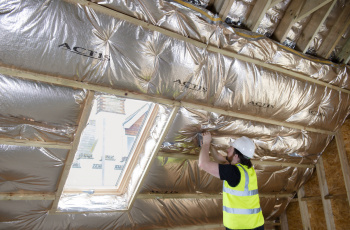 Weekend’s 30-degree warning prompts ‘keep cool’ message from insulation specialist Actis